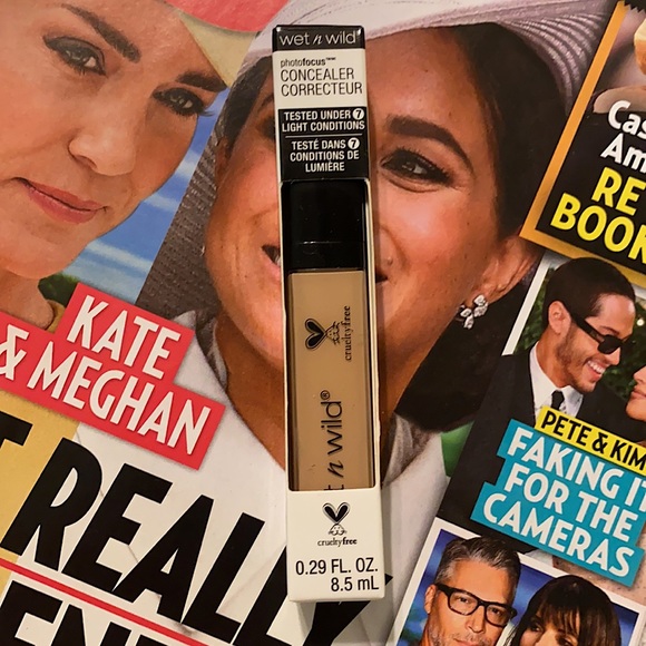 Wet N Wild Photofocus Concealer Corrector Light Med Beige NWT - Picture 5 of 11